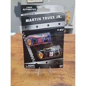 NASCAR Authentics Martin Truex Jr 1 87 Scale 2019 Wave 05 Diecast Cars 2 Pack